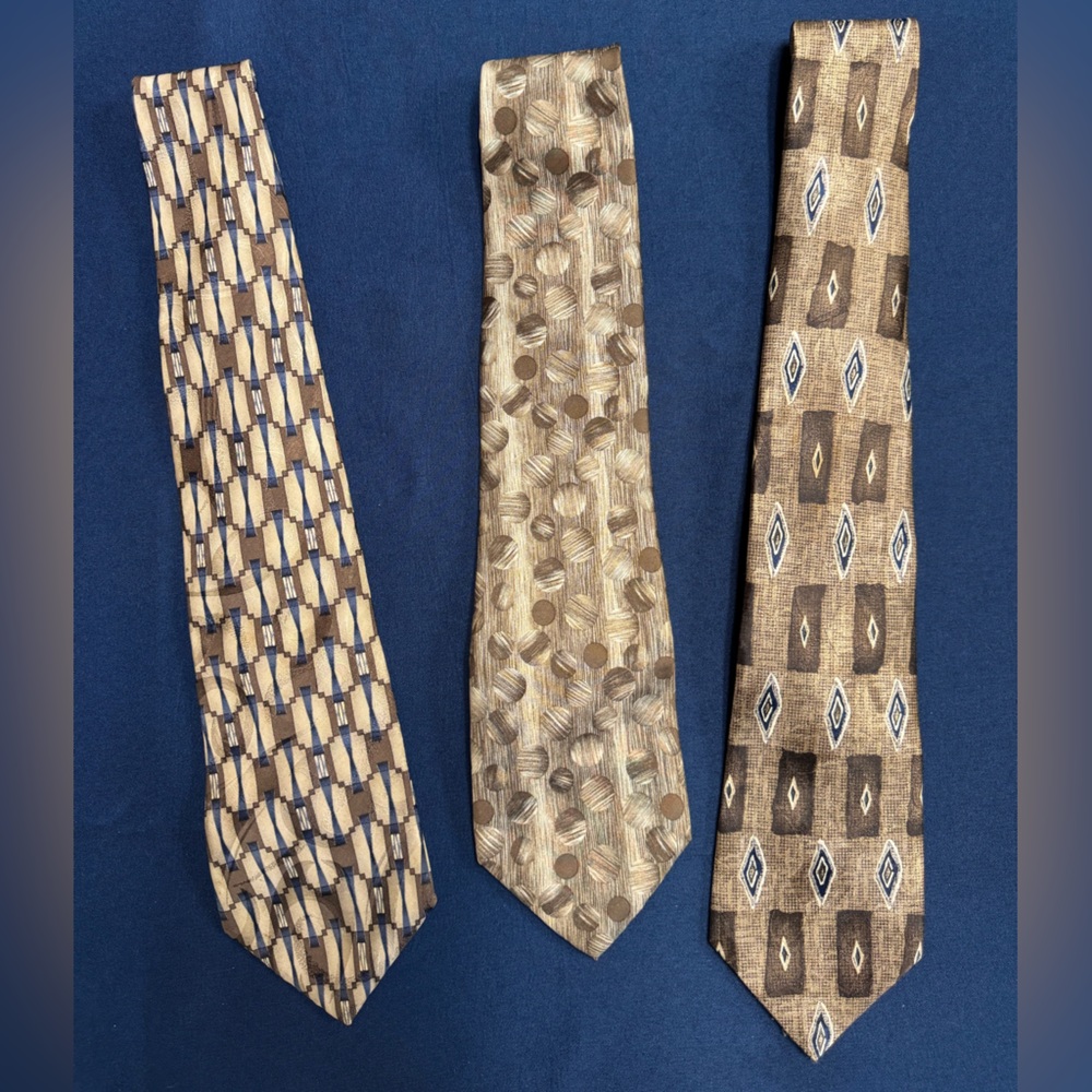 Elegant Brown Patterned Men's Ties Set